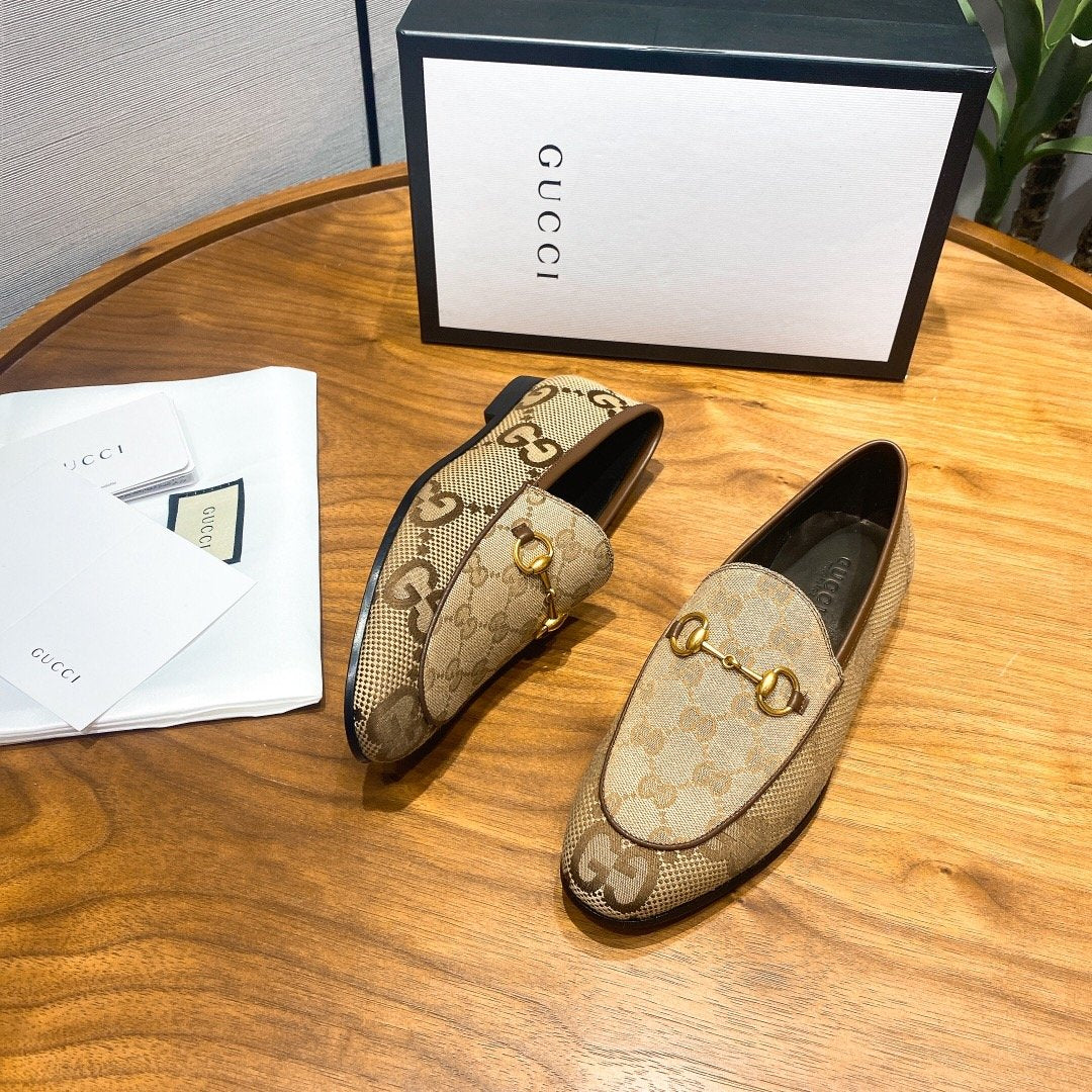 Camel GJ canvas loafer