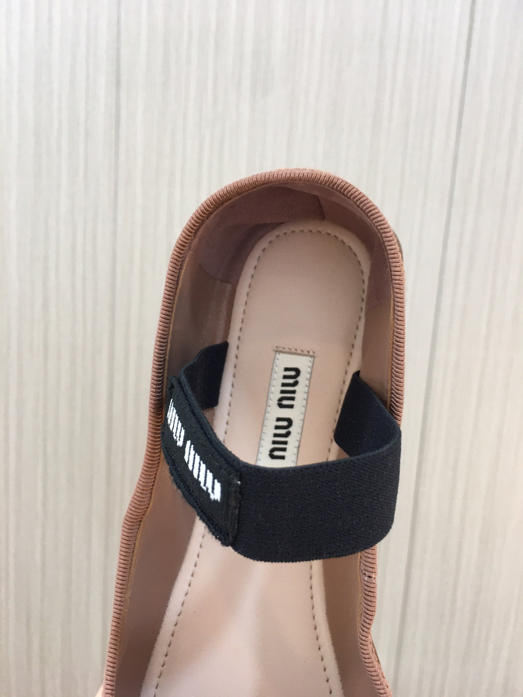 Cocoa Brown M Satin ballerinas