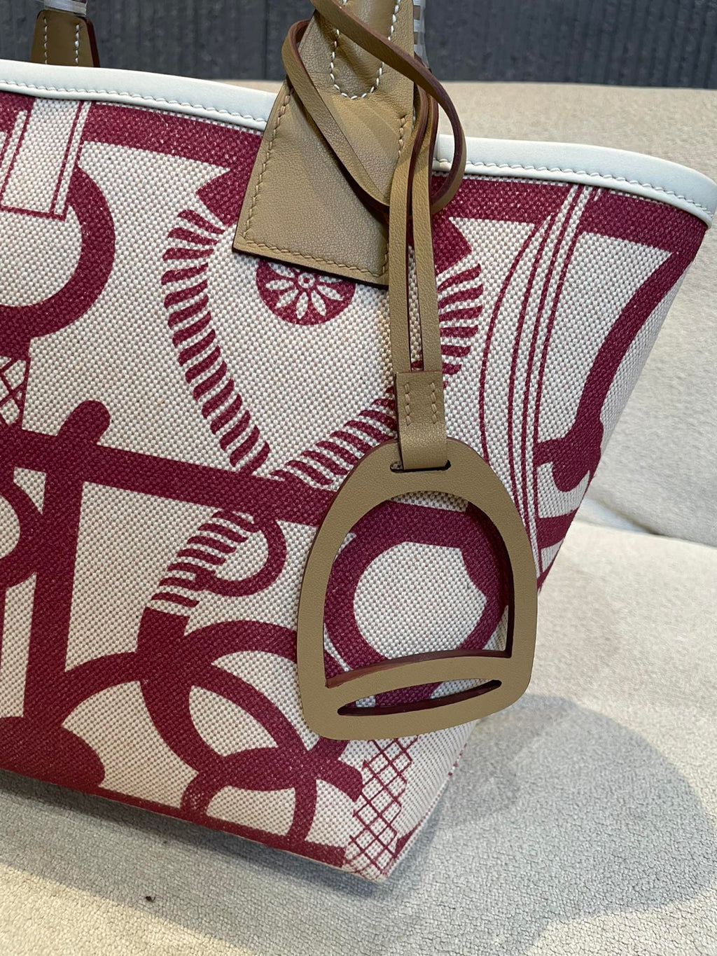 Rose Pourpre / Ecru / Beige / Chaï / Nata Steeple 25 Bag