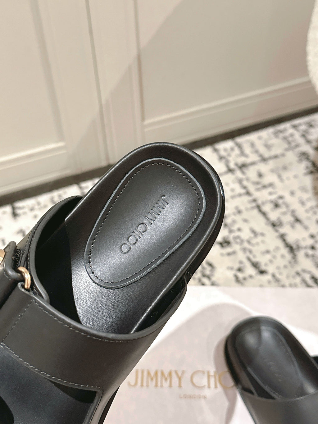 Black Fayence Sandal