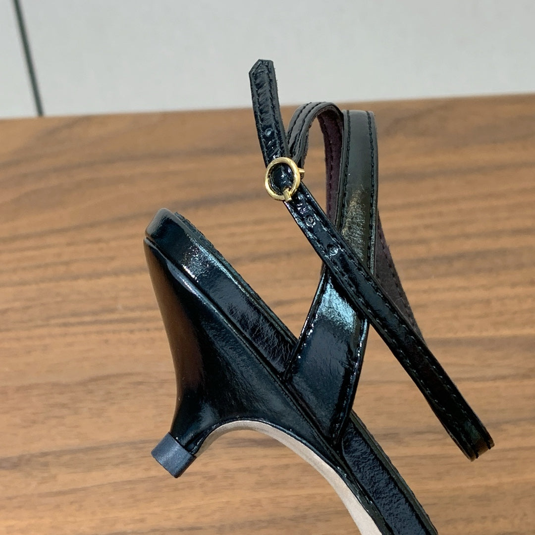 Black Vika Sandals
