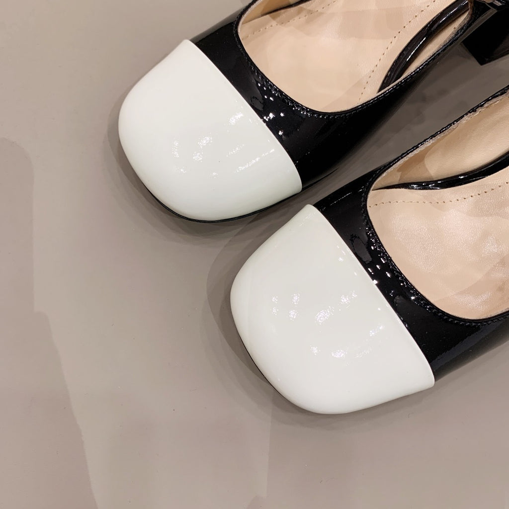 White & black MM patent leather 65 mm pumps