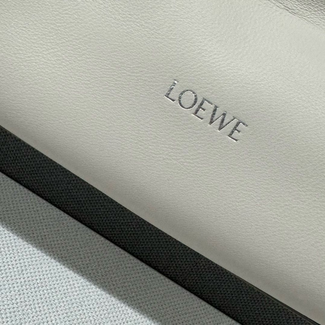 Sea Salt Medium Flamenco Purse