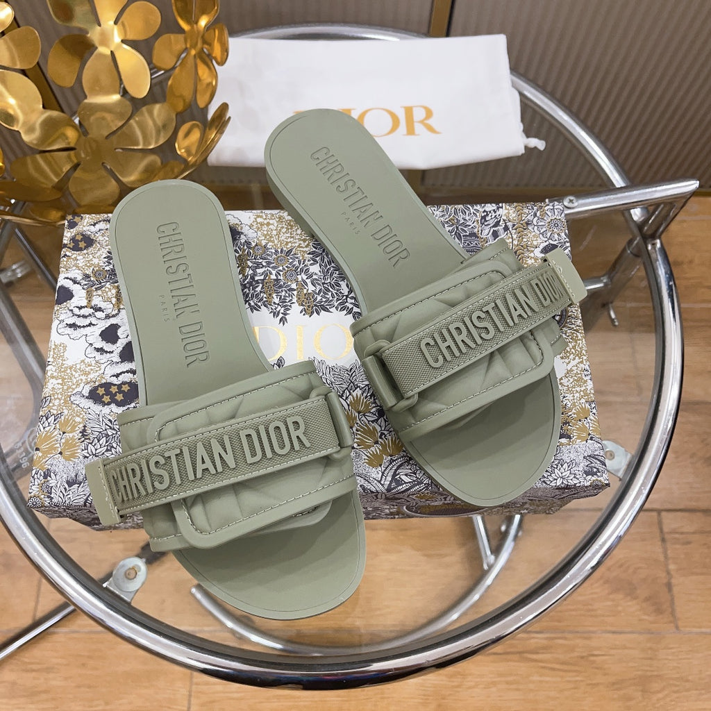 Sage Green DE Rubber Slide