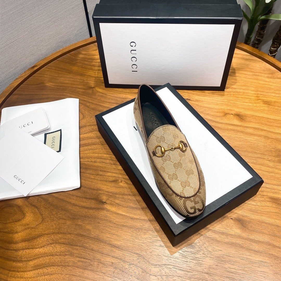 Camel GJ canvas loafer