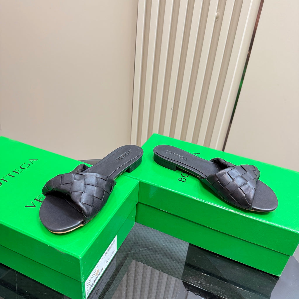 Black Blink Flat Mule