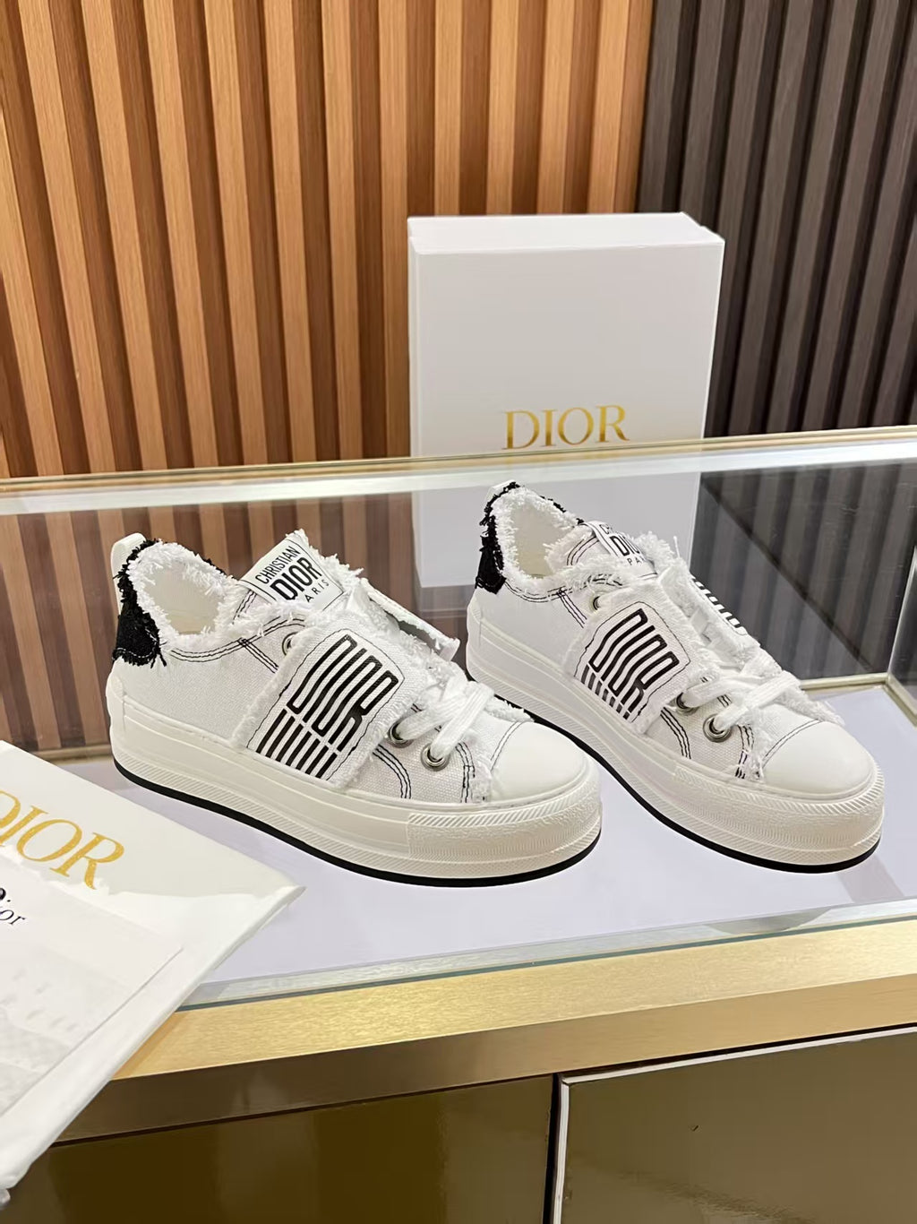 White & Black Walk'n Platform Sneaker