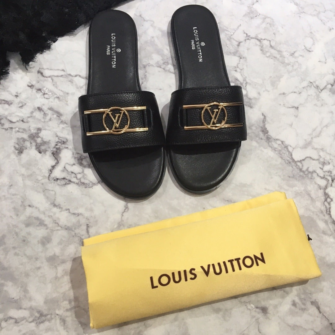 Black LI flat mule
