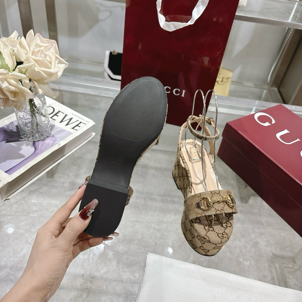 Beige Flatform Sandal