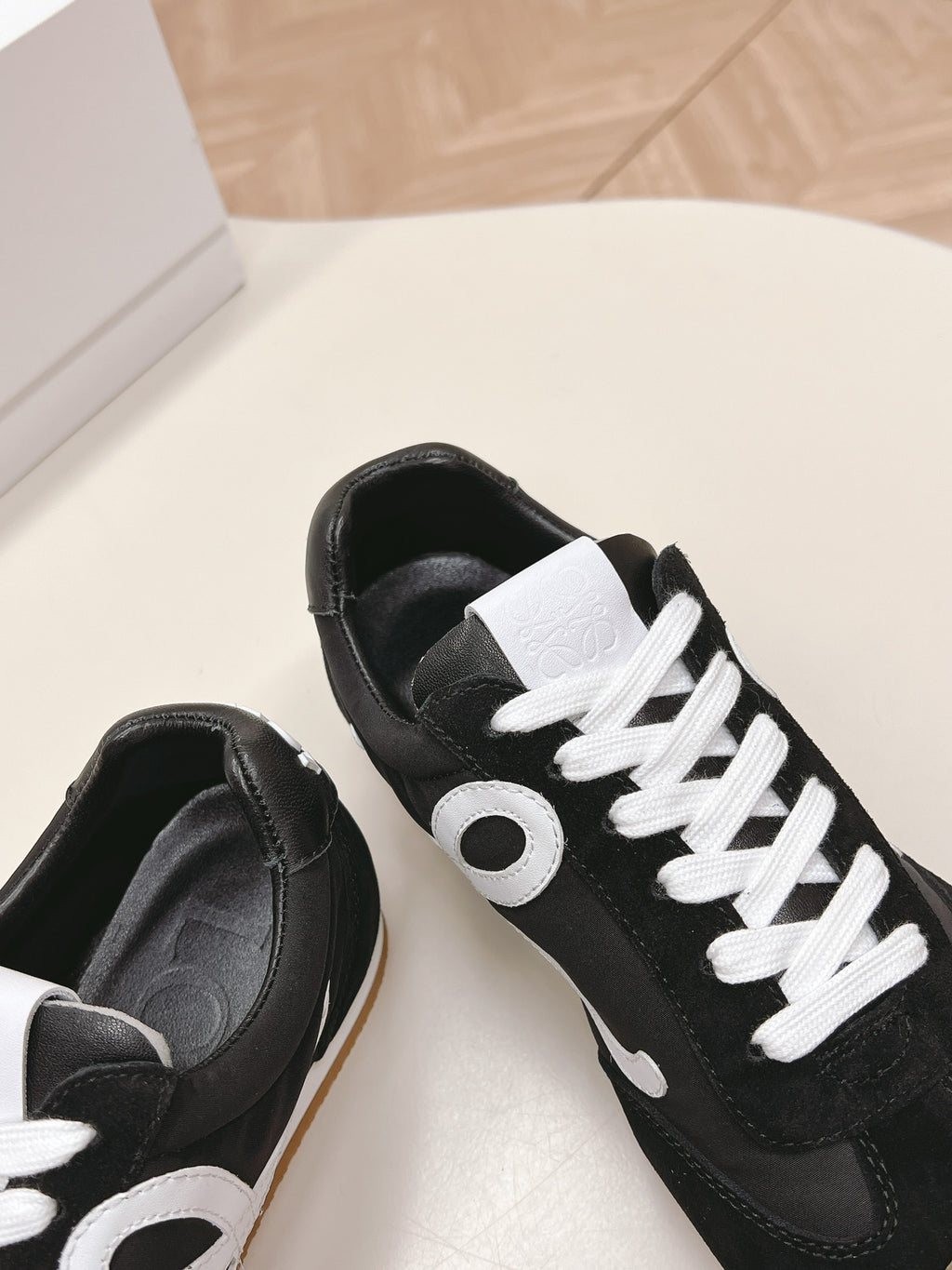 Black/White Ballet Runner