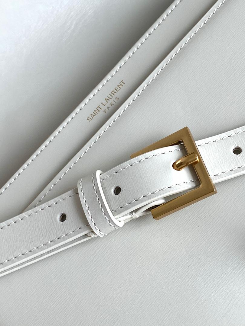 Blanc vintage SS medium shoulder bag