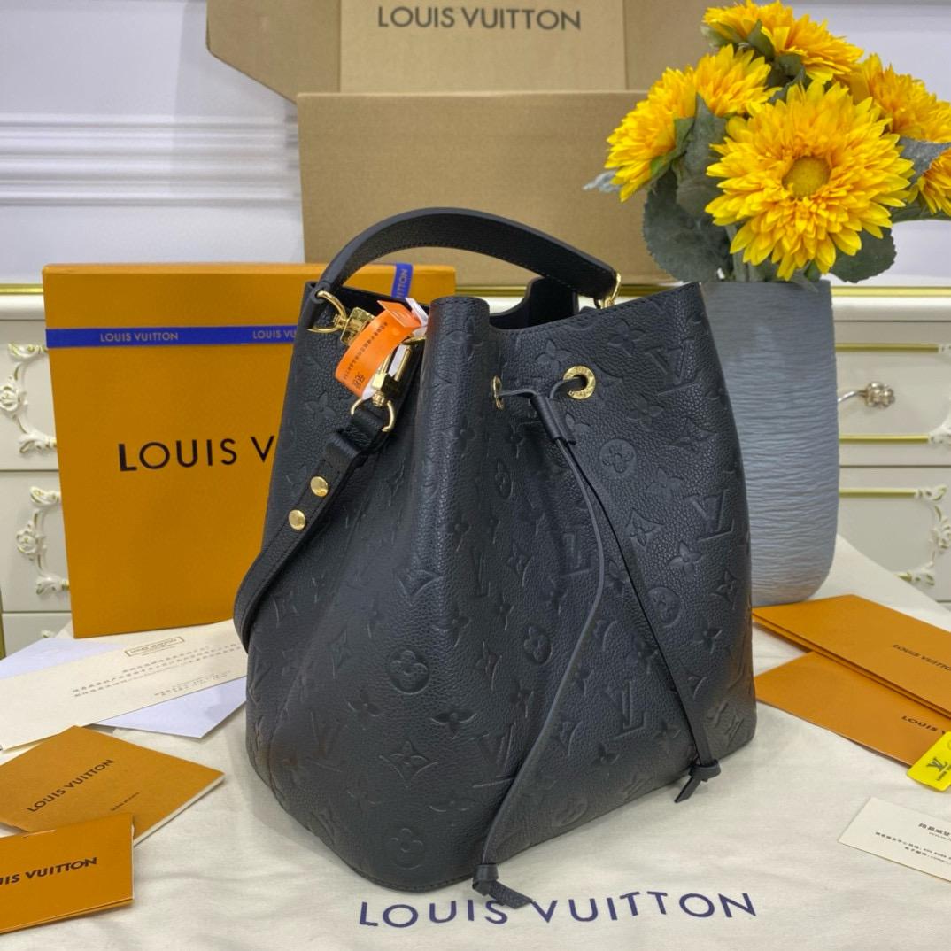Black NN MM Bucket Bag