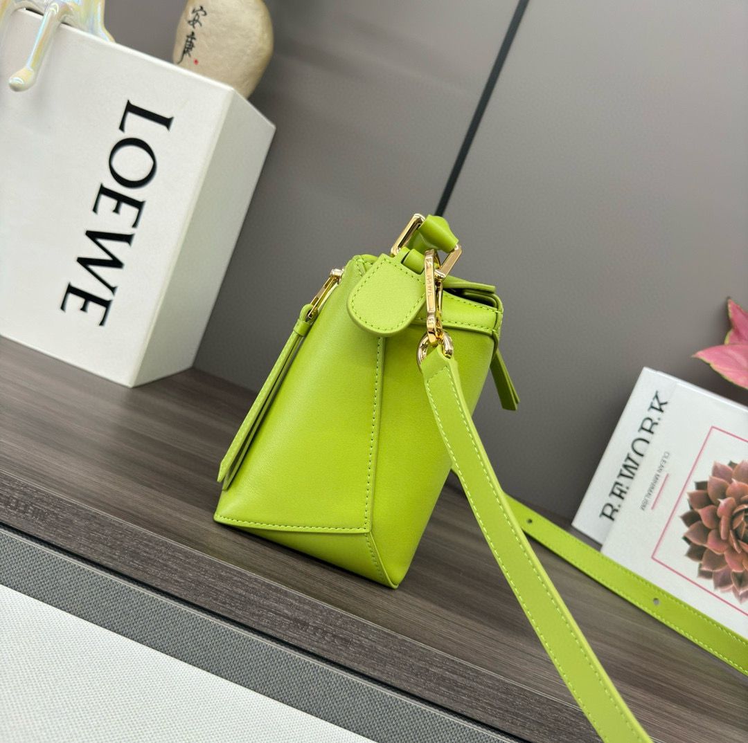 Meadow Green LP Small Leather Shoulder Bag