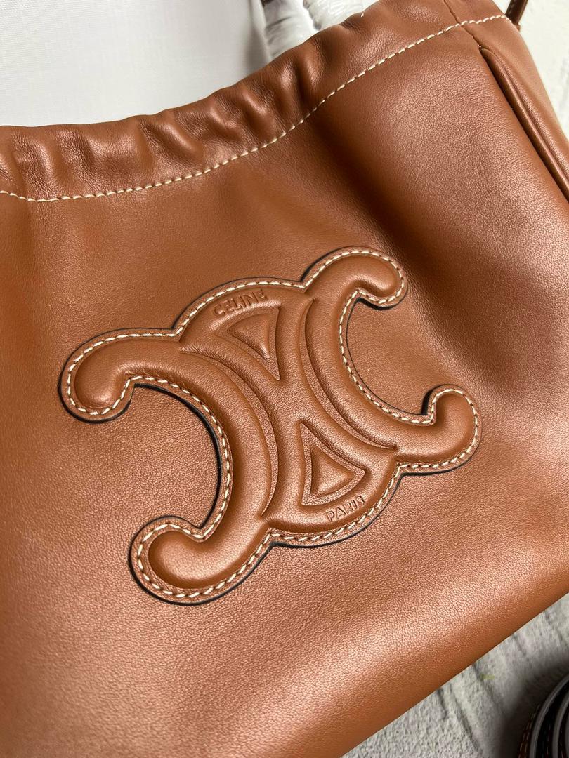 Tan Small Cabas Drawstring Triomphe