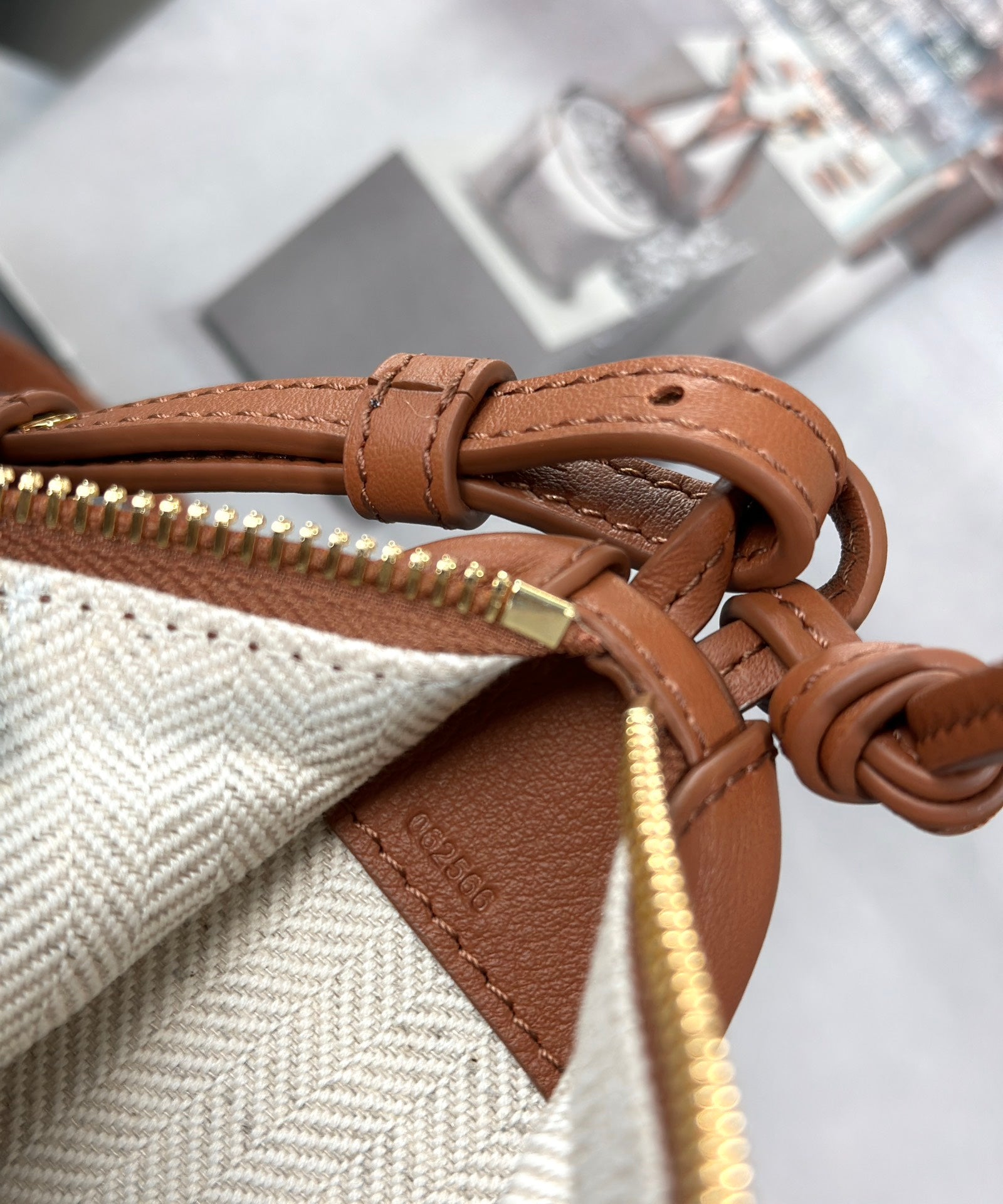 Tan Mini Hammock Hobo