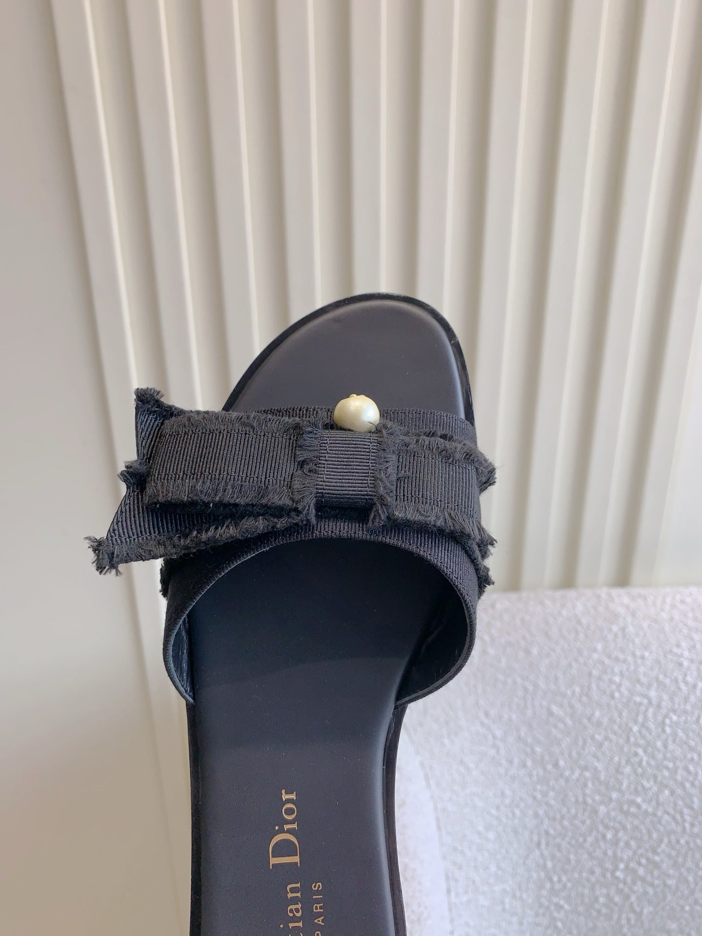 Black Adiorable Slide