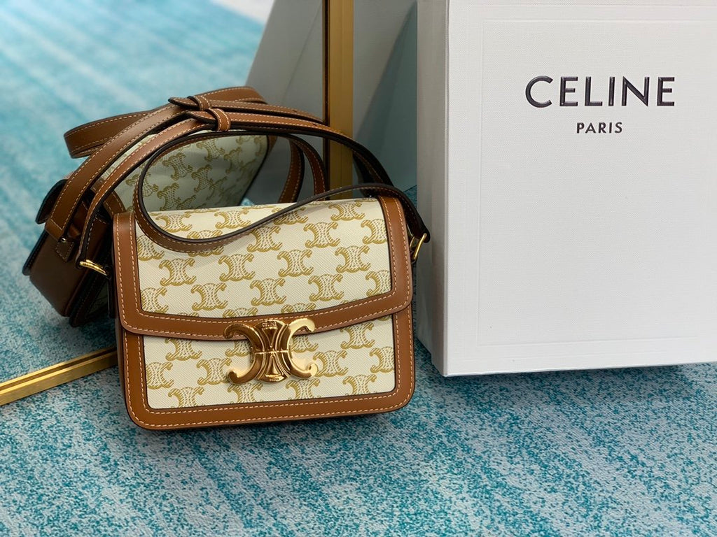 White CT triomphe bag