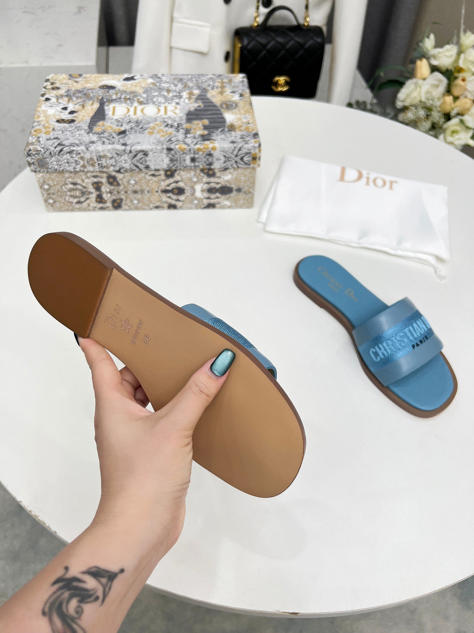Pastel Blue DD Slide