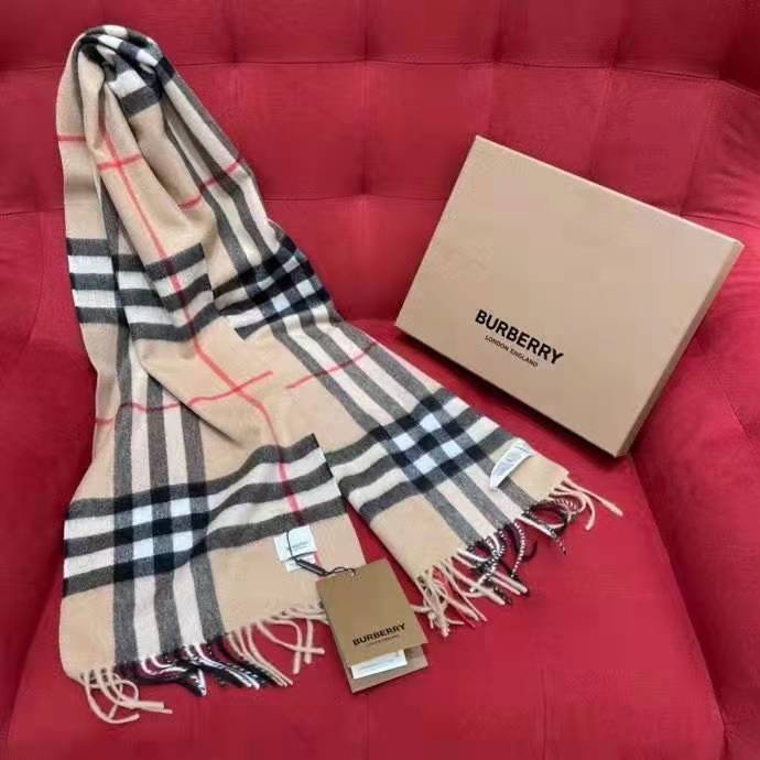 Beige classic TC cashmere scarf