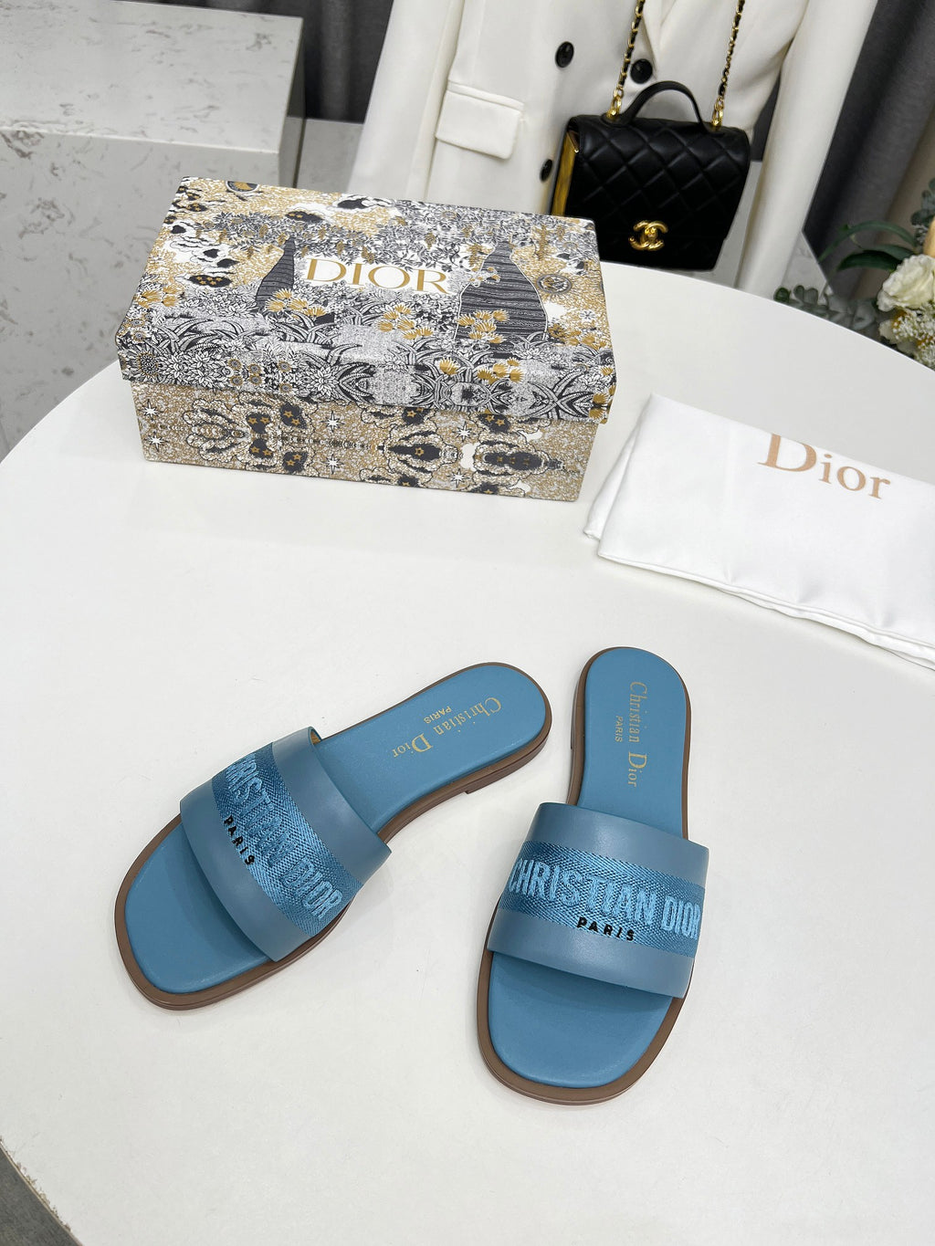 Pastel Blue DD Slide