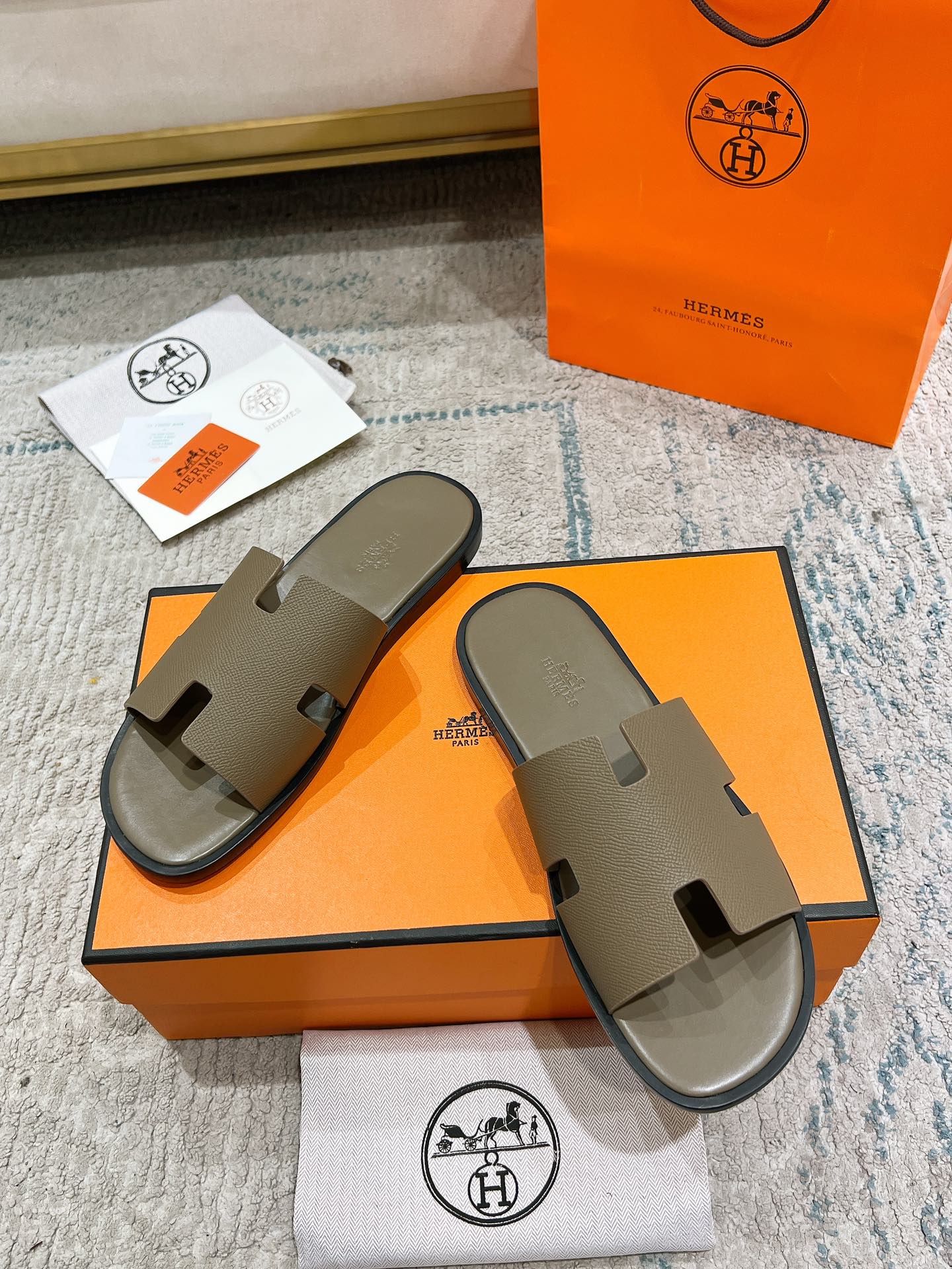 Étoupe Izmir Sandal
