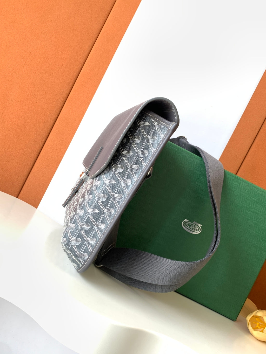 Grey Coursier Messenger Bag