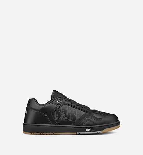Black WT low-top men's sneaker