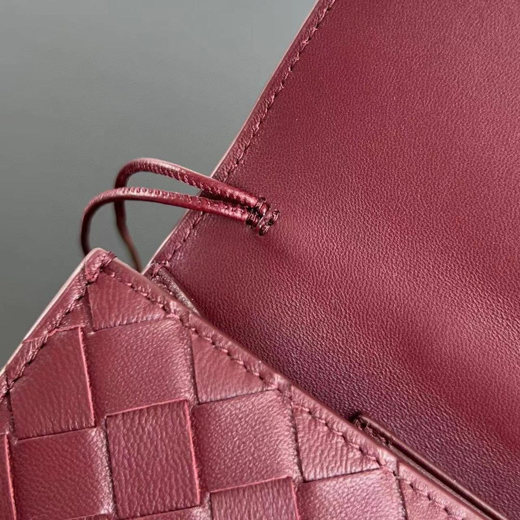Barolo Andiamo Clutch