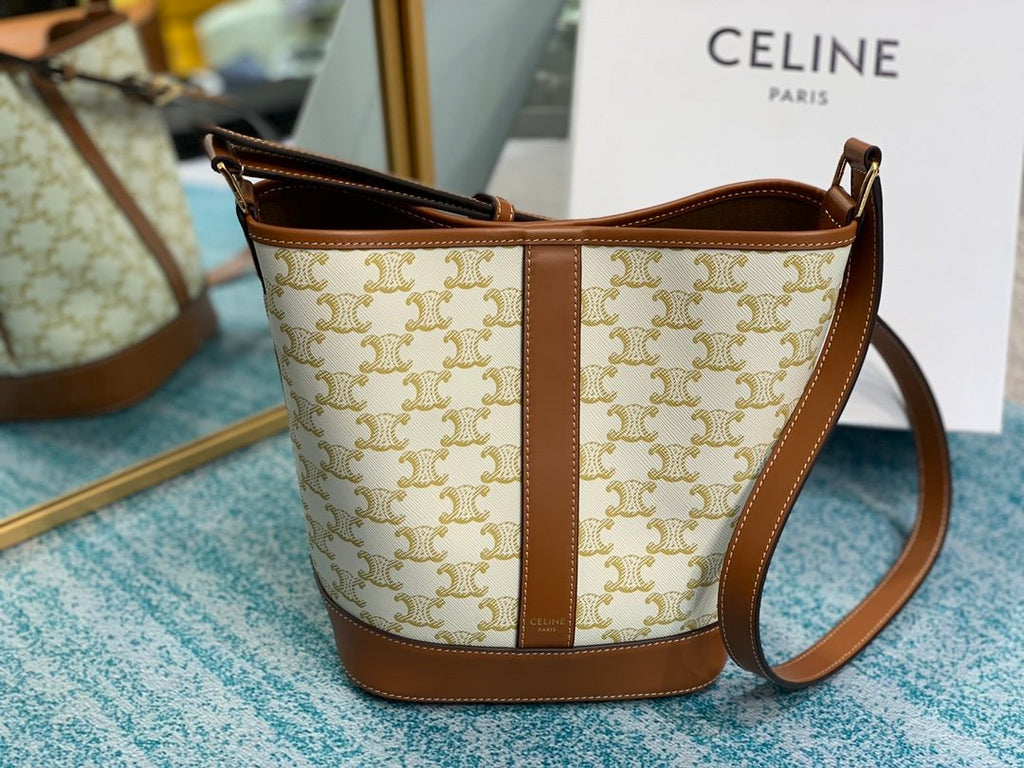 White C small bucket bag