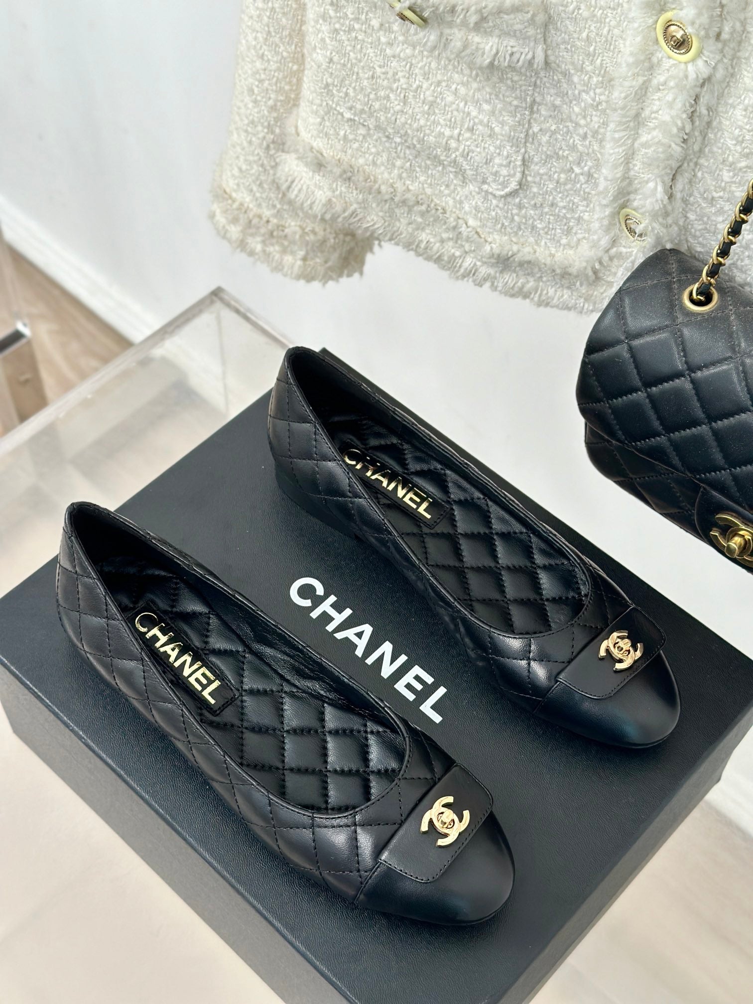 Black C Ballet Flats