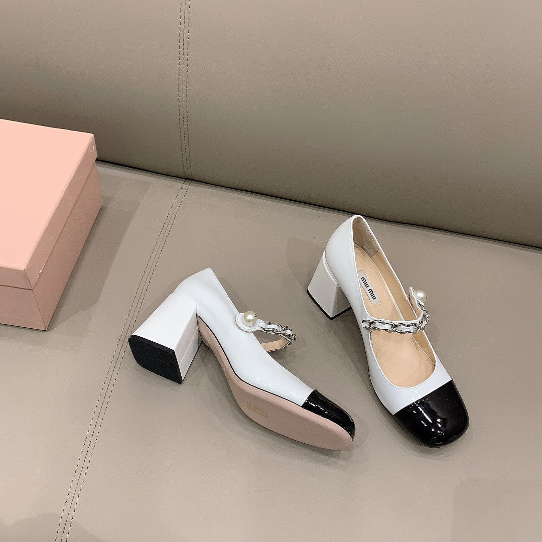 Black & white MM patent leather 65 mm pumps