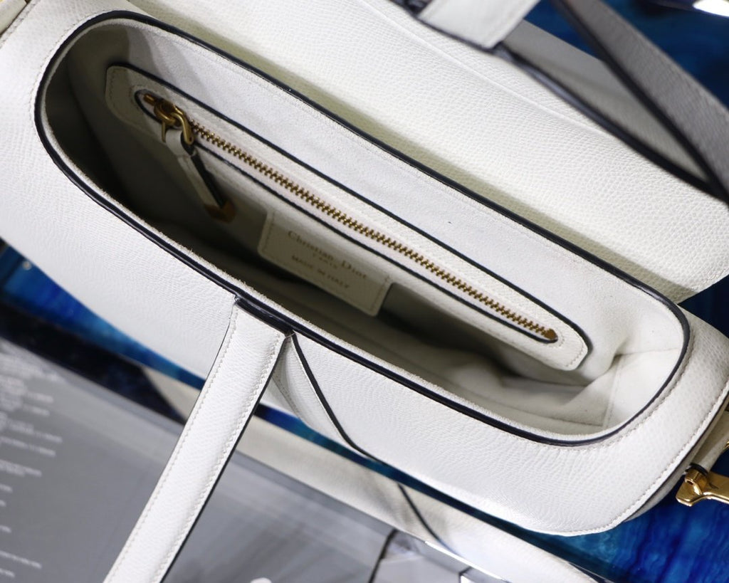 Off-white DS calfskin bag