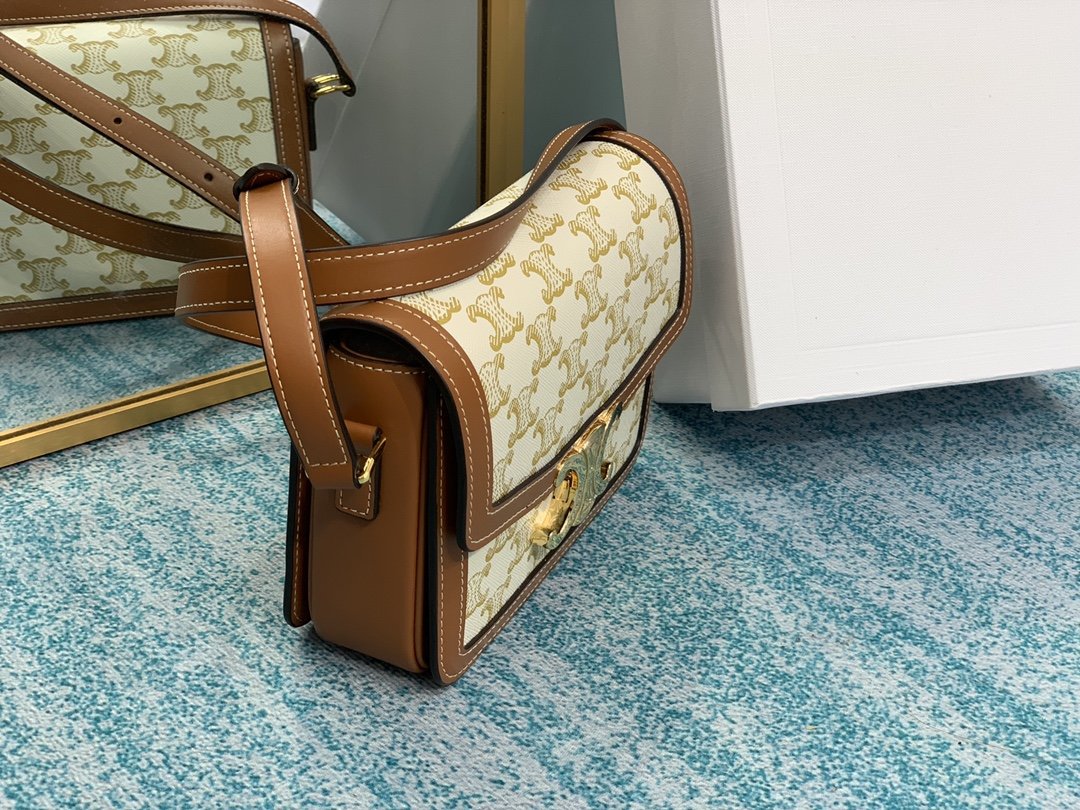 White CT triomphe bag