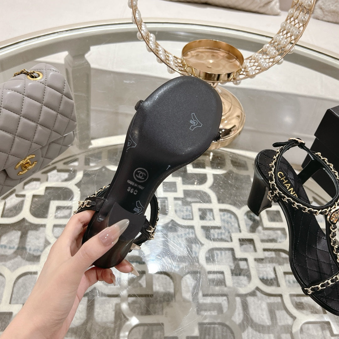 Black Cruise 2024/25  Sandals