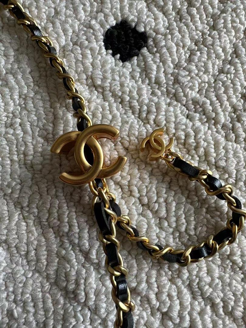 Black Wallet On Chain