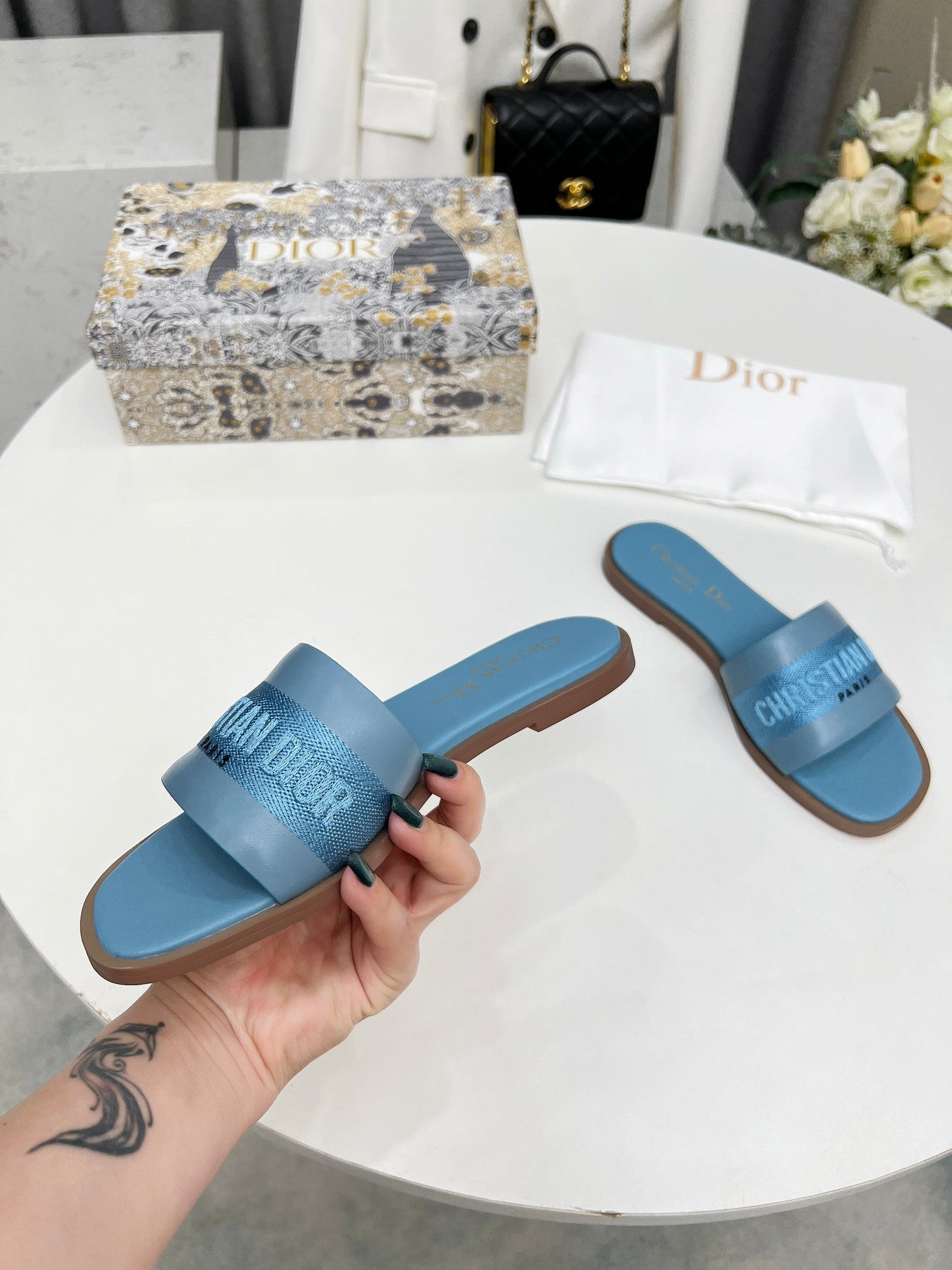 Pastel Blue DD Slide