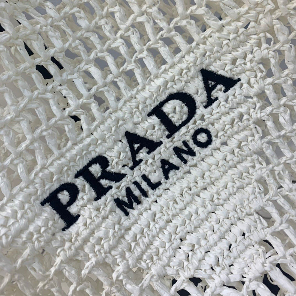 White large raffia tote bag