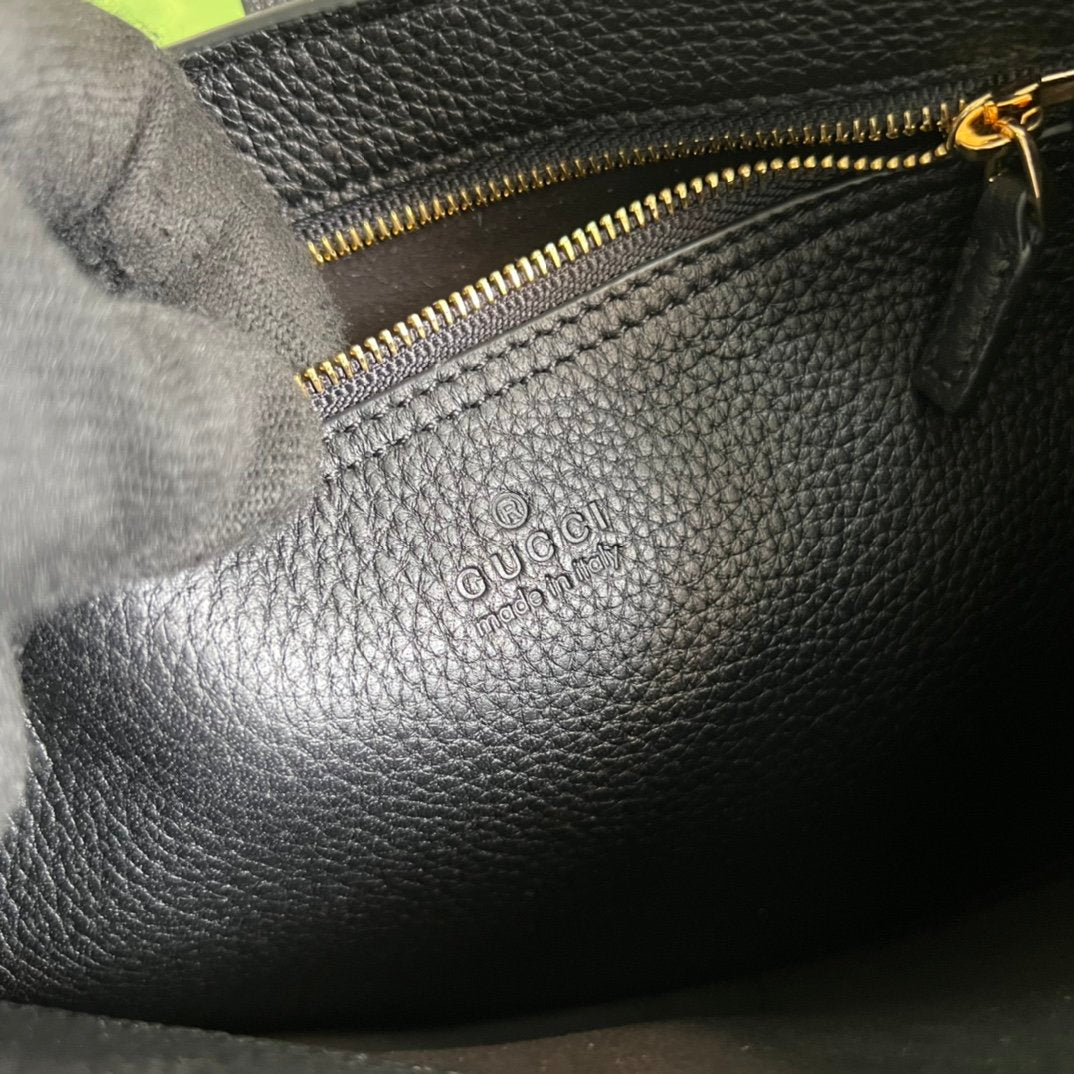 Black GJ 1961 small natural grain bag