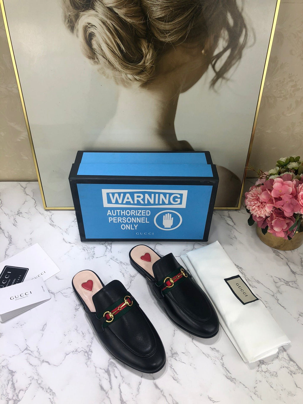 Black leather with tonal piping GP slipper