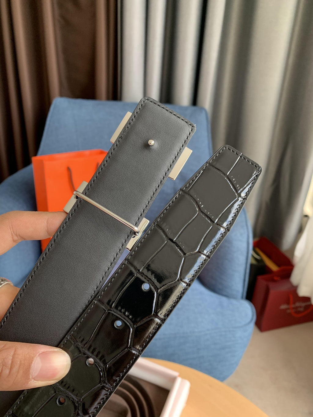 Noir H silver belt buckle & Leather strap