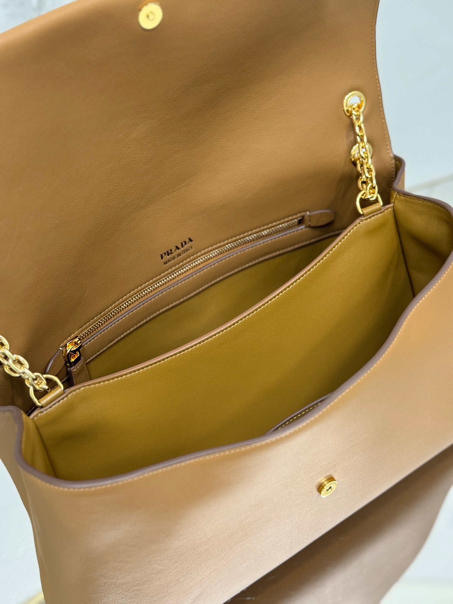 Caramel Large Leather Shoulder Bag