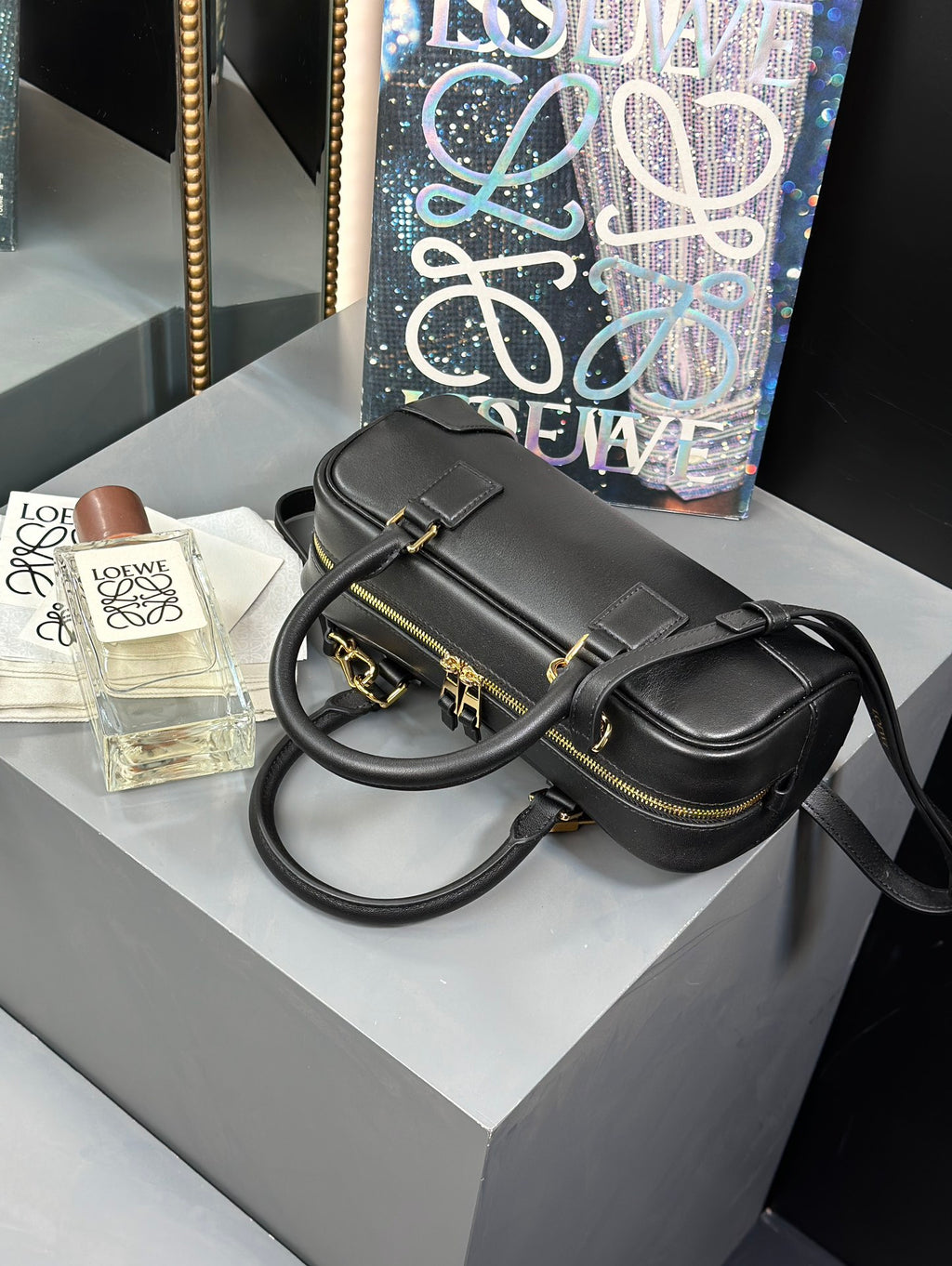 Black Amazona 23 Cropped Bag