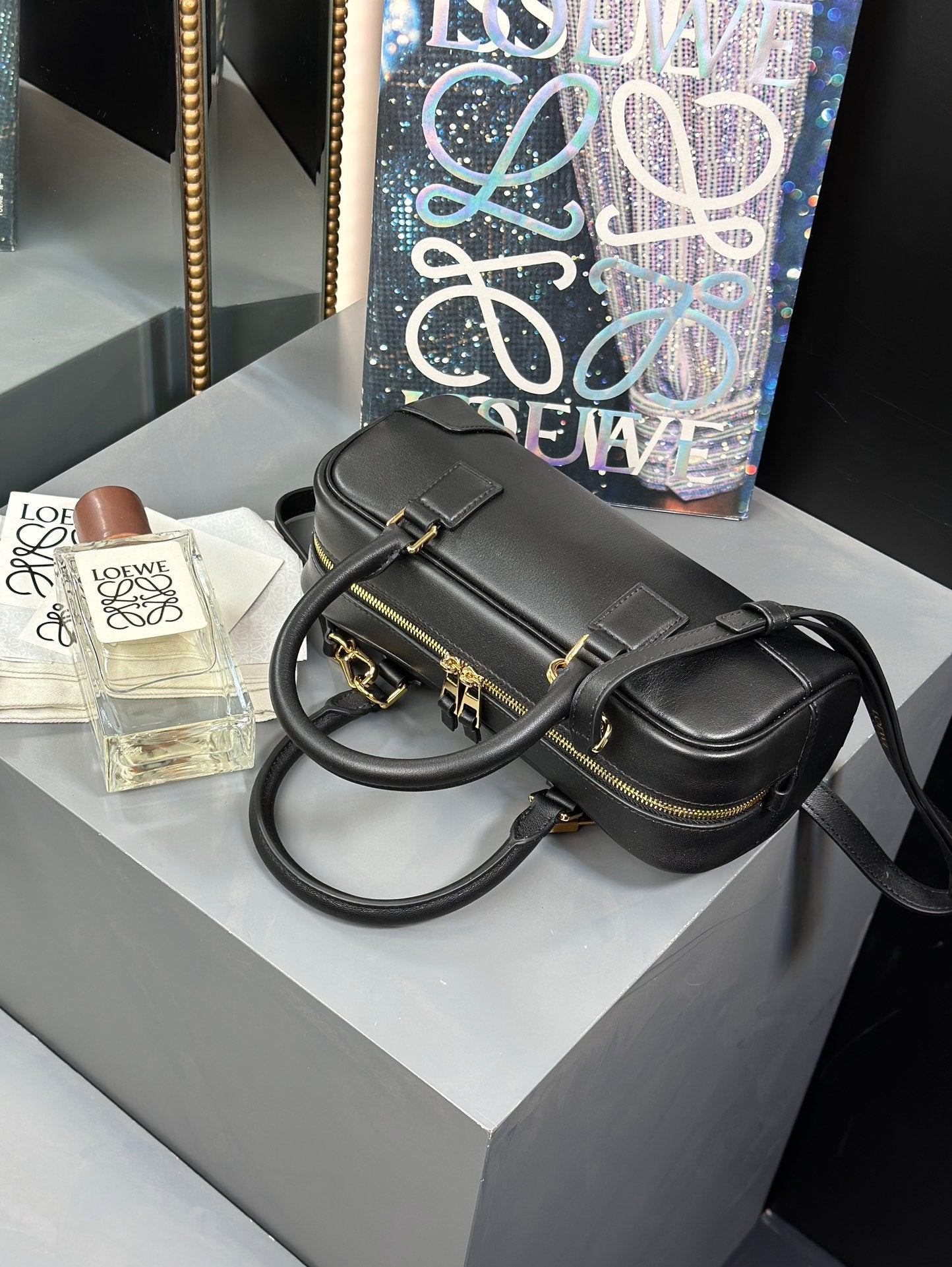 Black Amazona 23 Cropped Bag