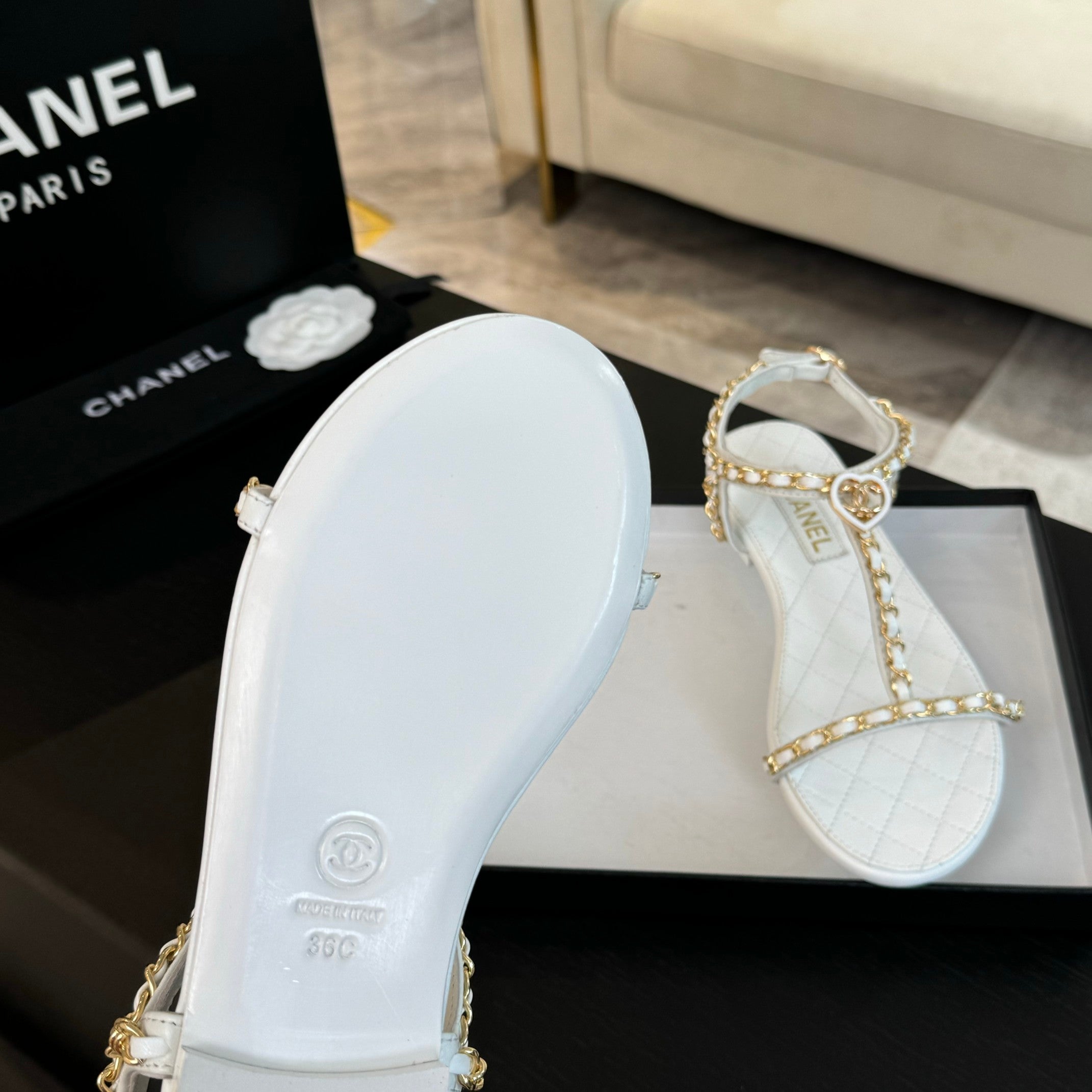 White Cruise 2024/25  Sandals