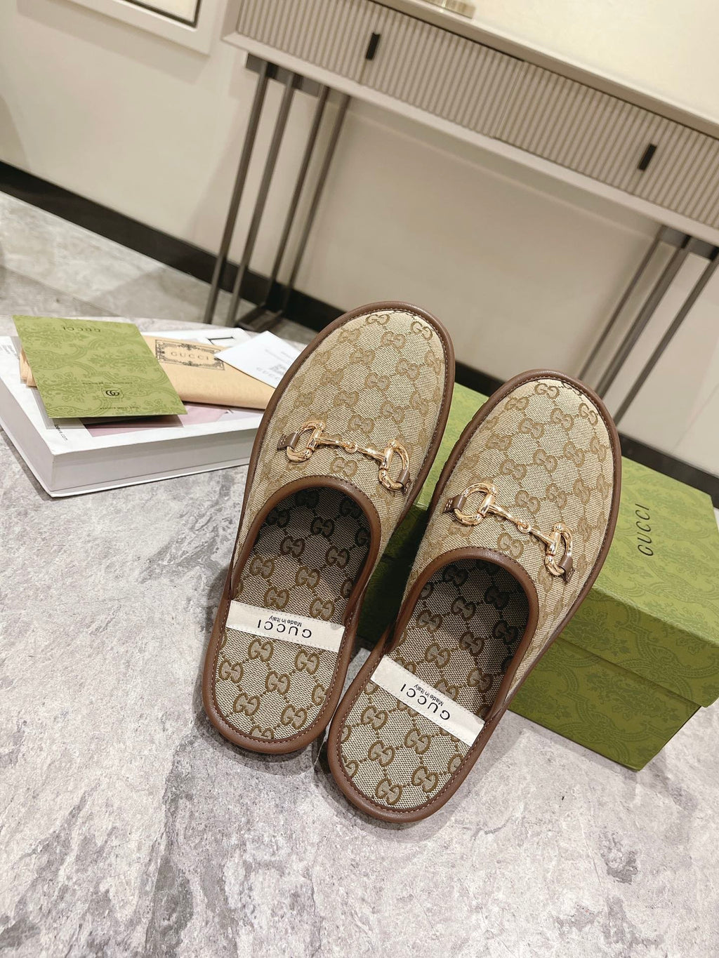 Beige GH men's slipper