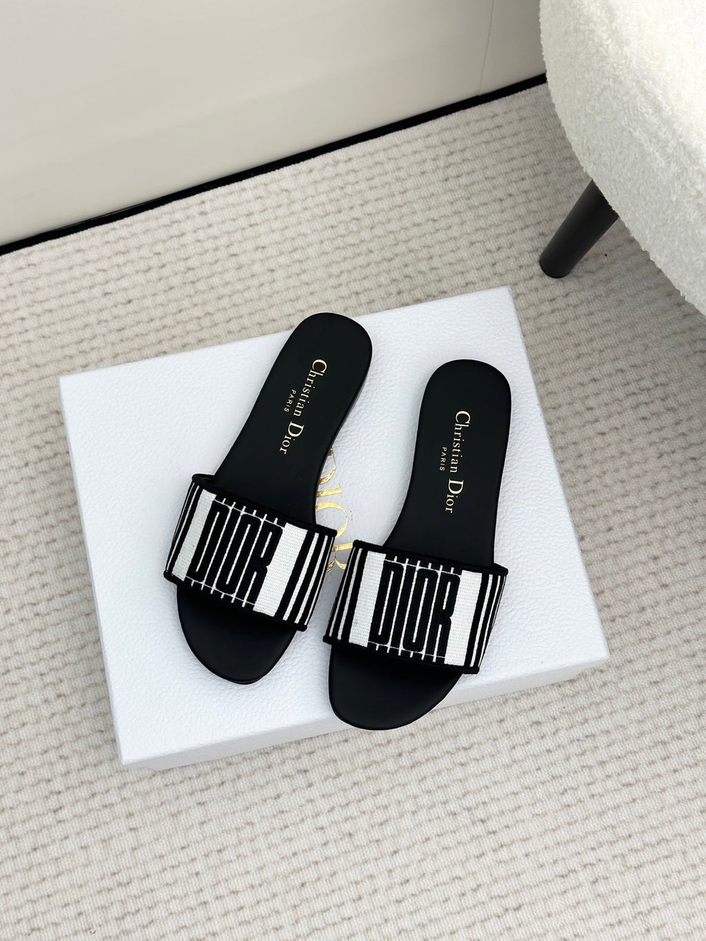 Black & White Cotton Dway Slide