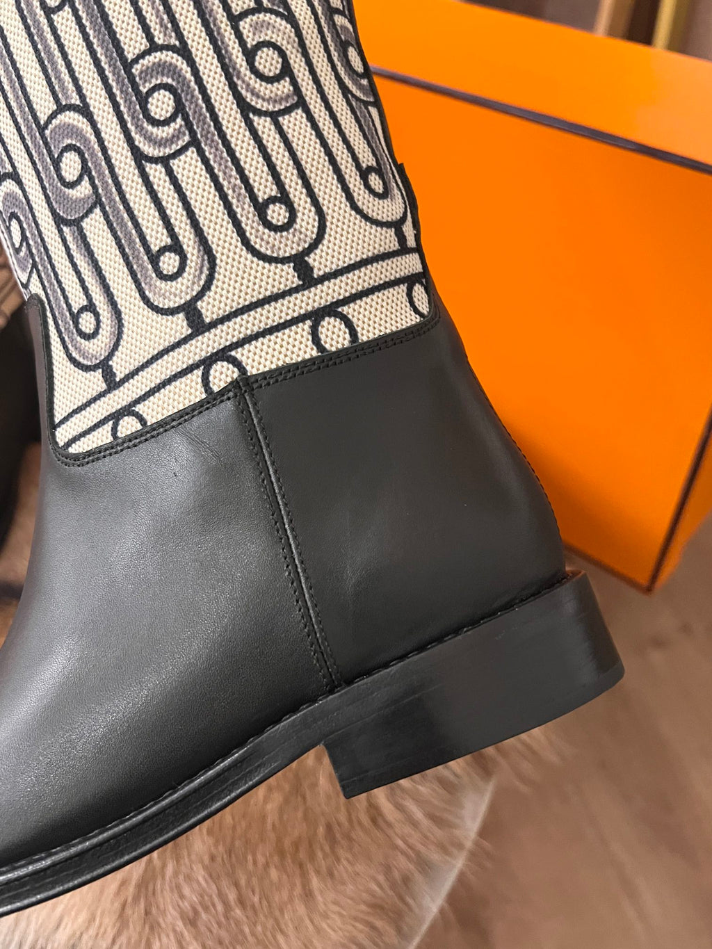 Prunoir / Noir Jumping Boot