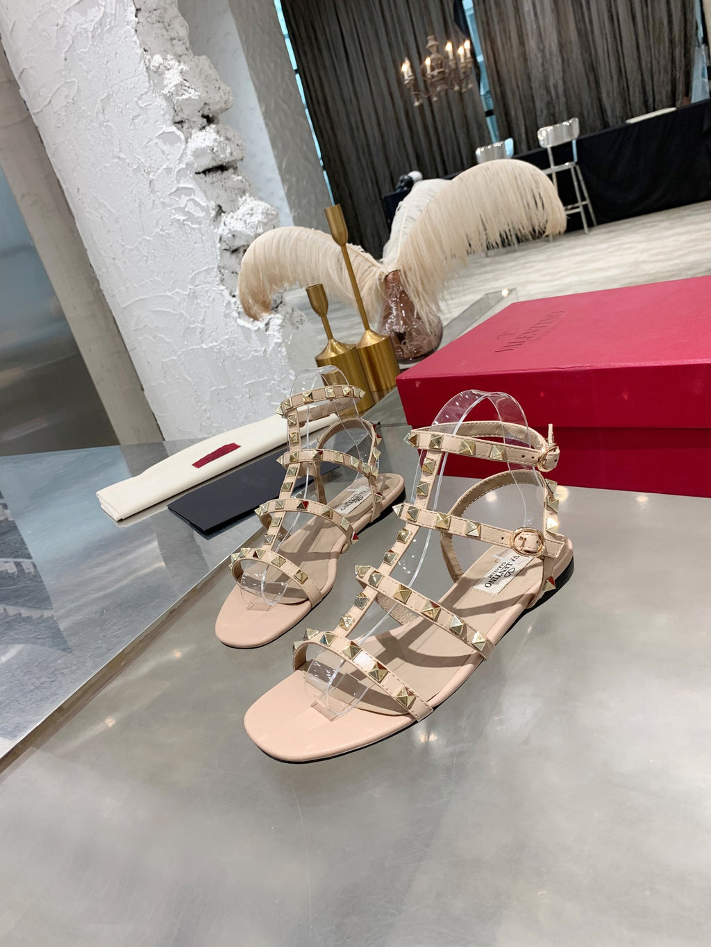 Skin VR Flat Sandal With Straps