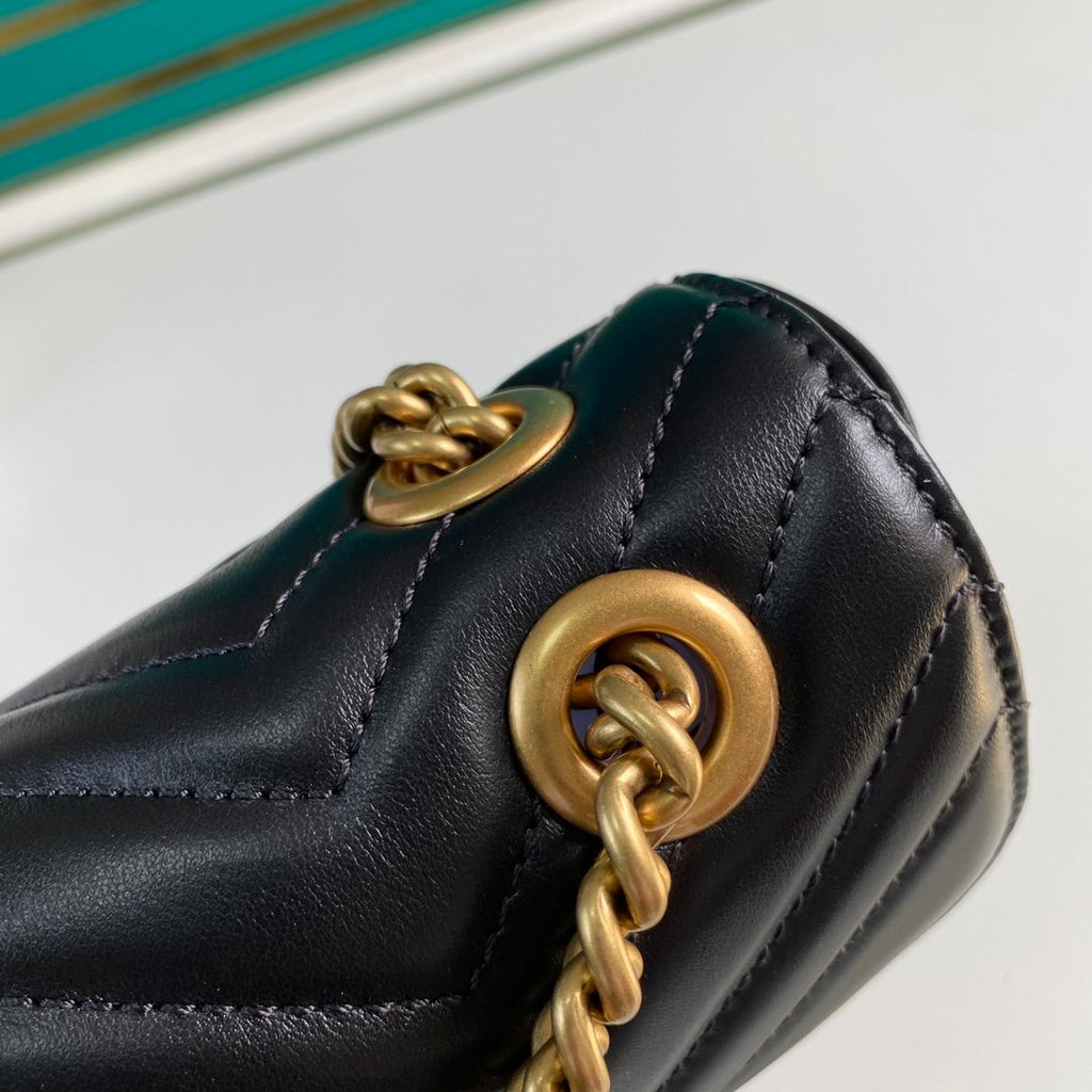 Black GM small shoulder bag