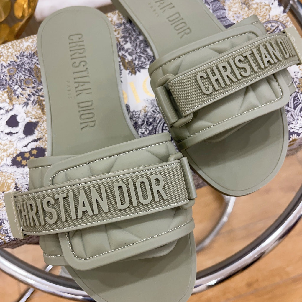 Sage Green DE Rubber Slide